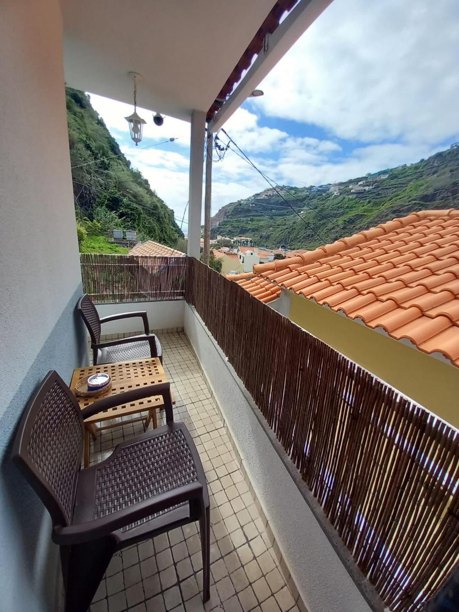 2 Bed Room Apartment , Sea View, 10 Minutes Walk To The Beach Рібейра-Брава Екстер'єр фото