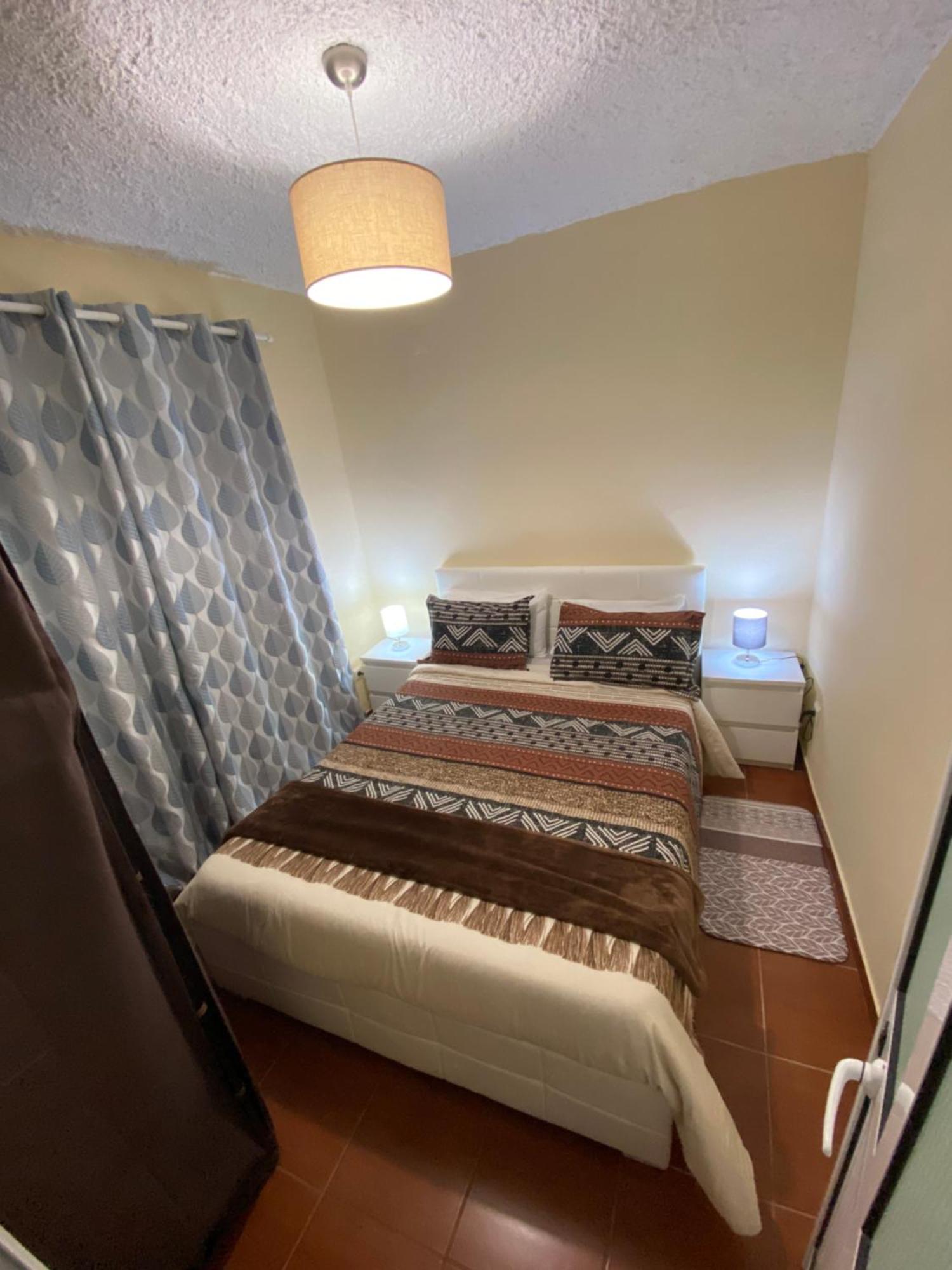 2 Bed Room Apartment , Sea View, 10 Minutes Walk To The Beach Рібейра-Брава Екстер'єр фото